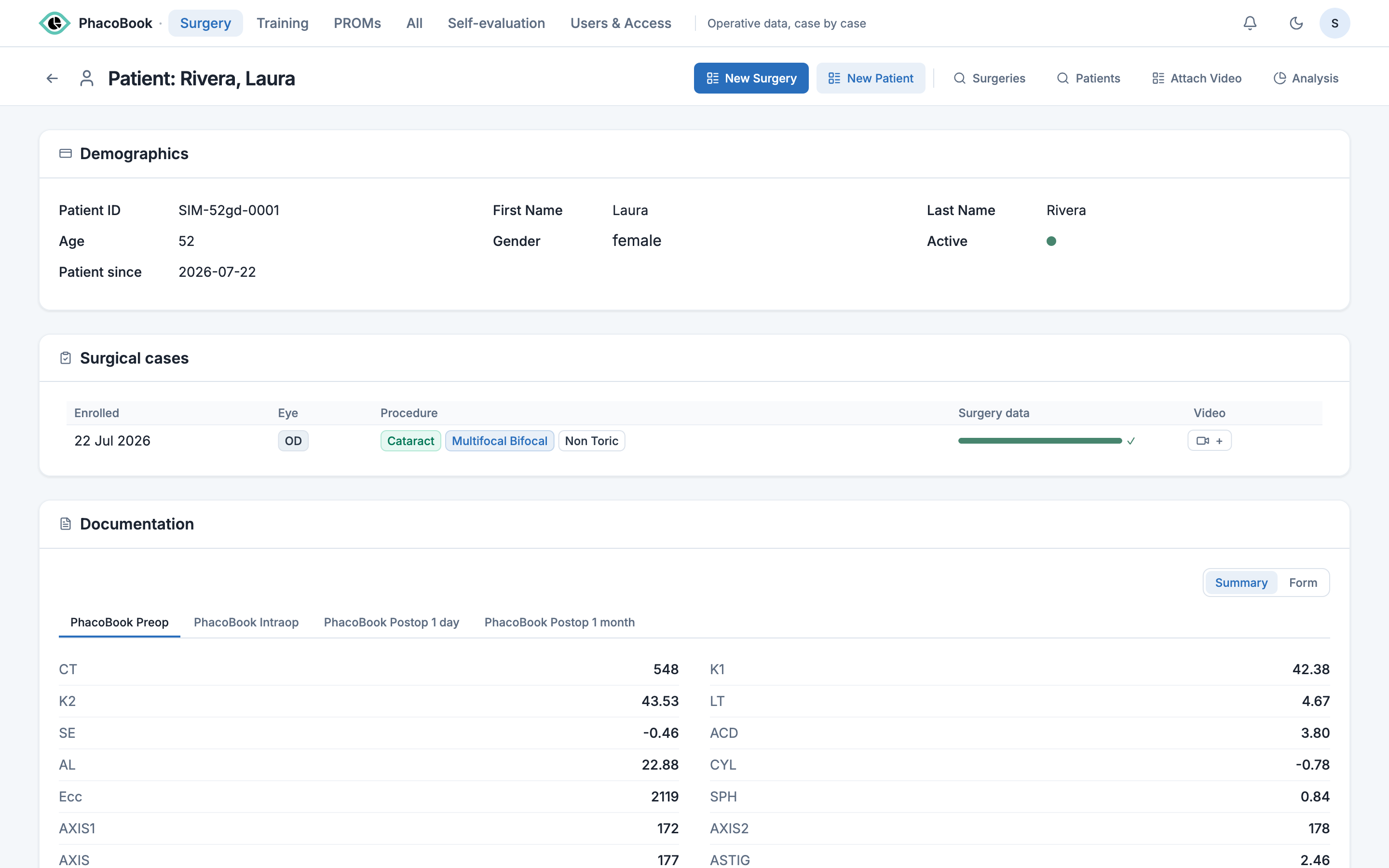 A patient record in PhacoBook